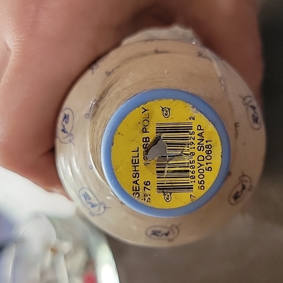 ROBINSON &ANTON embroidery threads set - Picture 6 of 11